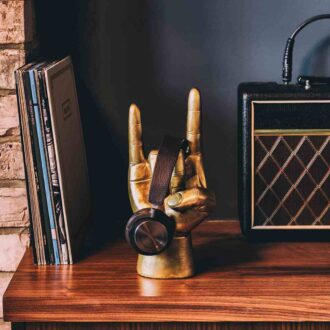 Luckies_Mini_Rock_On_Headphone_Stand-Gold