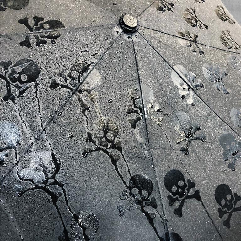 Suck UK Hidden Skulls Magic Umbrella