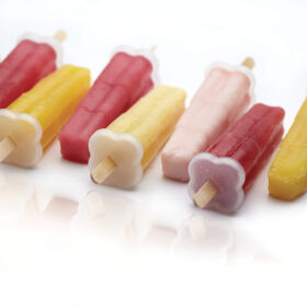 KitchenCraft Deluxe BPA-Free Plastic Ice Lolly Moulds