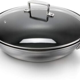 Le Creuset Stainless Steel Non-Stick Wok with Lid – 30cm