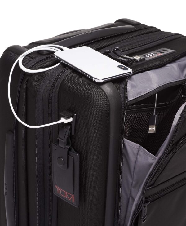 Tumi 19 Degree Aluminium | Intern. Carry-On | 56cm | Silver