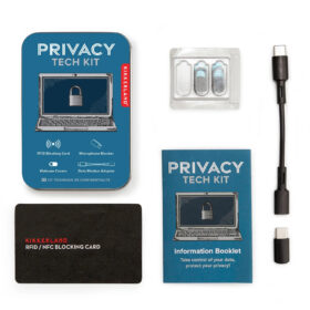 Kikkerland Privacy Travel Kit