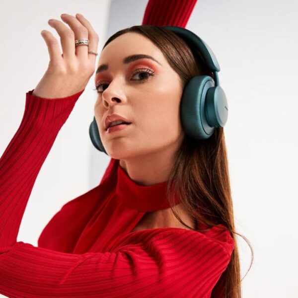 Urbanista-Miami-Over-ear-ANC-Headphones.