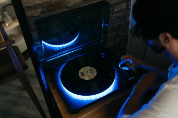 Lenco LS-50LEDBK -Vinyl / Record Player | PC Enoding | Built-in speakers | LED