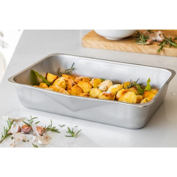 MasterClass Recycled Aluminium Roasting Pan with Pouring Spout - 40x29cm