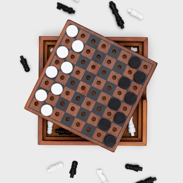 Iron & Glory Checkmate Wooden Chess & Checkers Set - Image 3