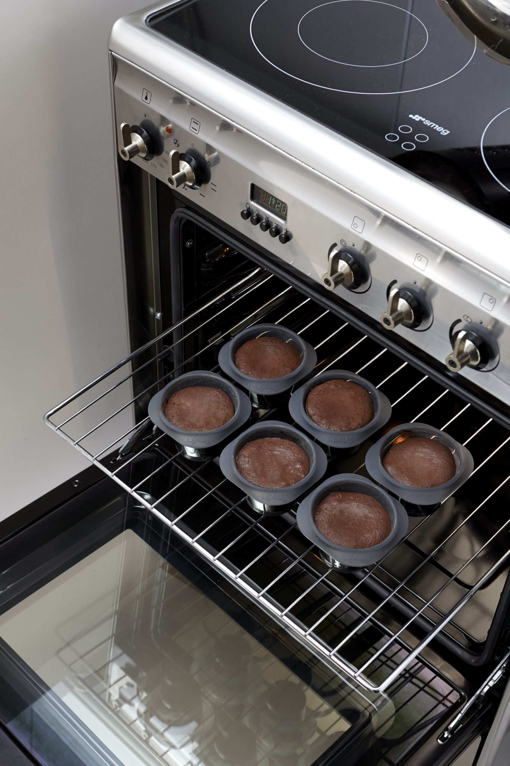 Lékué Molten Lava Cake Moulds Set | Silicone | 6pcs. - Image 3