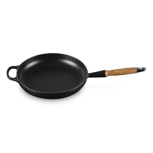 Le Creuset Cast Iron Frying Pan | Wooden Handle | 28cm | 2.6L - Image 2