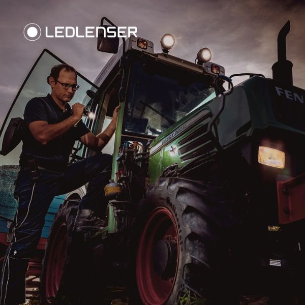 LedLenser C7R Classic Rechargeable Flashlight 1000lm - Image 6