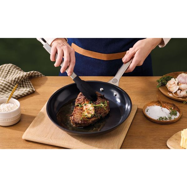 Le Creuset Non-Stick Ceramic Frying Pan | 20cm - Image 5