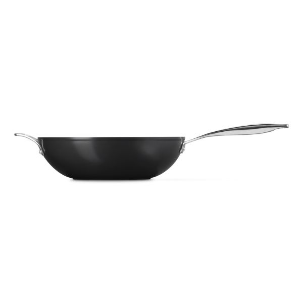 Le Creuset Non-Stick Ceramic Stir-Frying Pan | 30cm - Image 3