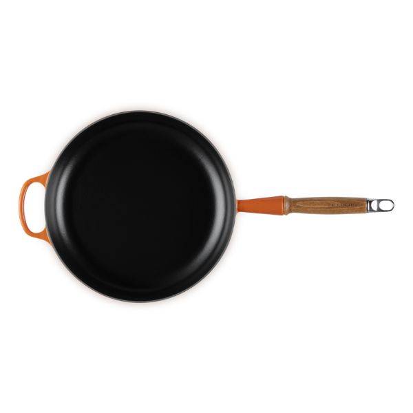 Le Creuset Cast Iron Frying Pan | Wooden Handle | 28cm | 2.6L - Image 8